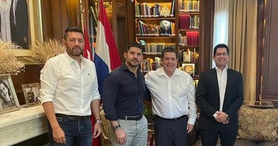 La Nación / Honor Colorado anuncia a “Nenecho” Rodríguez como candidato para Asunción