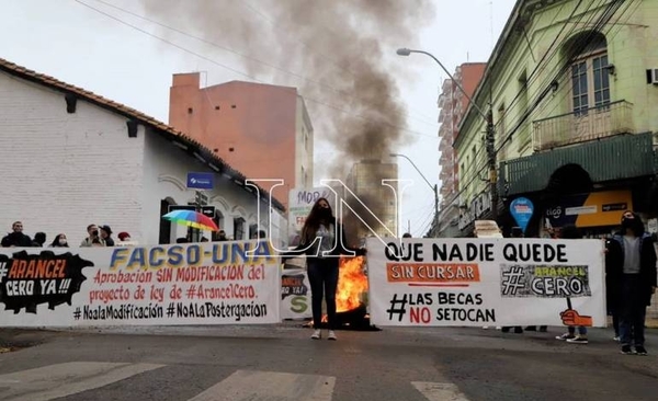 HOY / Reglamentación de la Ley de Arancel Cero: “Hay una saña en contra de los estudiantes”