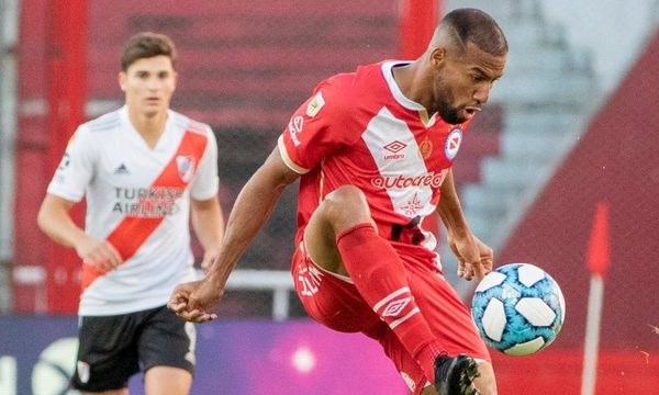 El colombiano que ya acordó de palabra su incorporación a Olimpia