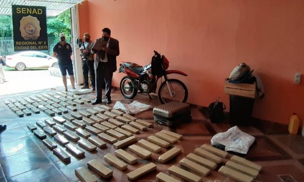 Incautan 100 kilos de marihuana en Franco