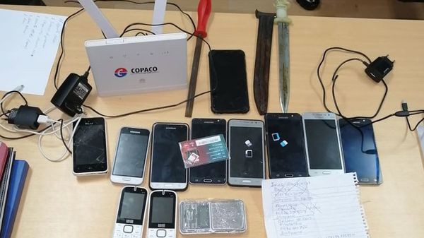 Internos tenían hasta un router de wifi en Tacumbú - Nacionales - ABC Color