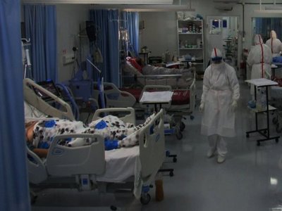 Covid-19: "tuvimos un encierro precoz y ahora estamos en alerta roja" · Radio Monumental 1080 AM
