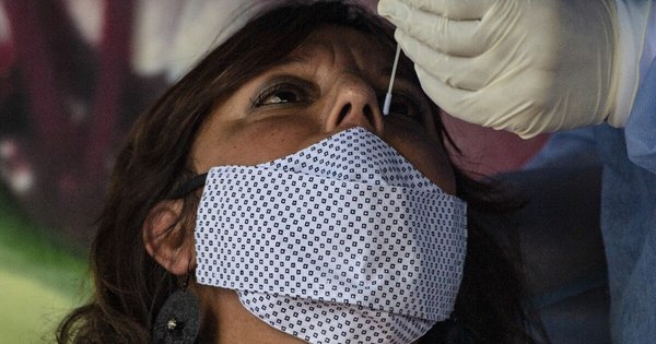 La Nación / Suman 17 fallecidos y 771 nuevos casos de coronavirus