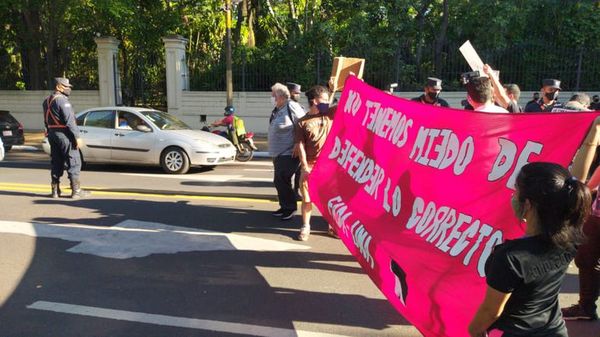 Temimbo’e oñemanifesta Mburuvicha Róga rendondépe Arancel Cero rehe - ABC Remiandu - ABC Color