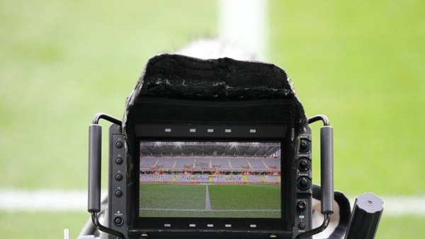 HOY / La liga francesa busca candidatos para vender los derechos de TV de Mediapro