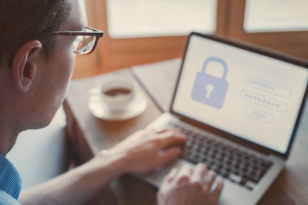 Diputado plantea mejor blindaje de los datos personales que se entregan en internet - Nacionales - ABC Color