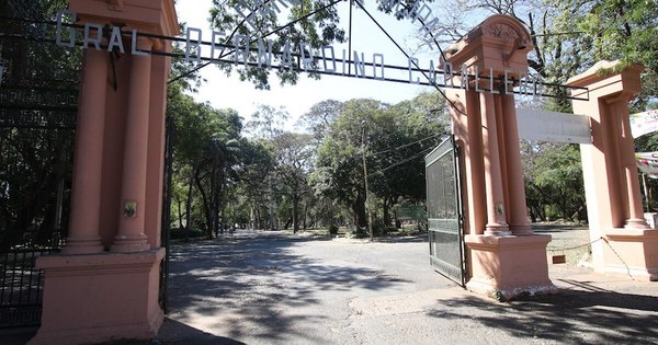 La Nación / Buscan recuperación total del parque Caballero