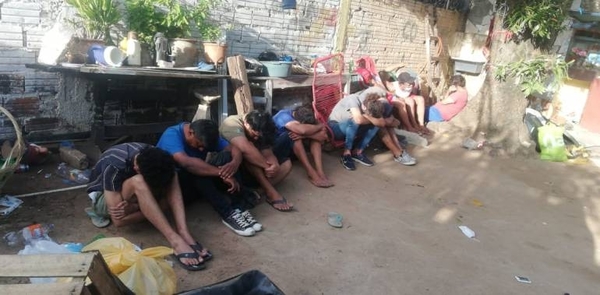 HOY / Tras un allanamiento en Loma Pytã, detienen a dos personas por microtráfico