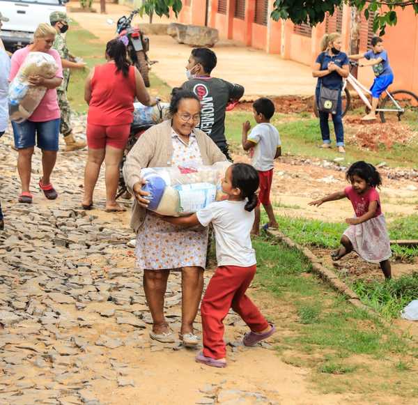 Paraguay Solidario repartió alimentos para más de 2.000 personas en Concepción | .::Agencia IP::.