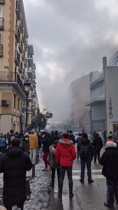 Al menos tres muertos por una explosión en un edificio en el centro de Madrid - Mundo - ABC Color