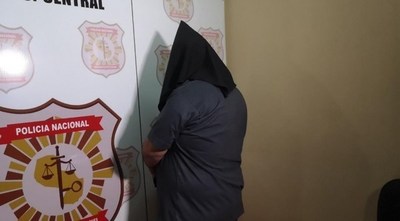 Detienen a predicador evangélico por supuesto abuso sexual y pornografía infantil
