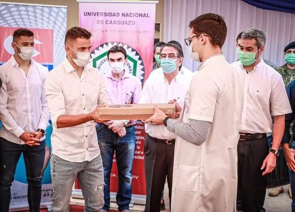 Los hermanos Romero acompañaron a Marito en actos oficiales en Coronel Oviedo - Noticiero Paraguay