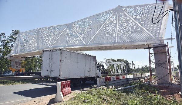 Obras de pasarela del Comité Olímpico causan desvíos y caos en hora pico - Nacionales - ABC Color