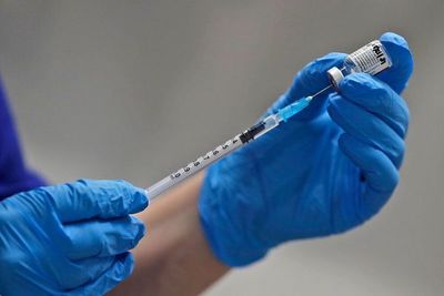 Circulo de Médicos exige que vacunas adquiridas sean seguras y eficaces