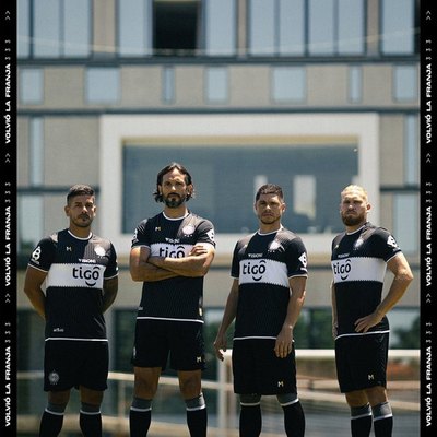 Vuelve la 'franja blanca': La nueva camiseta alternativa de Olimpia