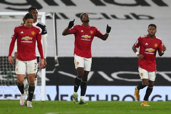 Manchester United sigue ganando y se mantiene líder de la Premier League