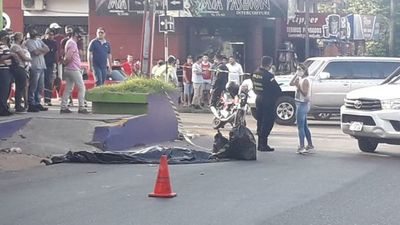 Aparente pelea entre automovilistas culmina con muerte de un joven de 20 años arrollado - Nacionales - ABC Color