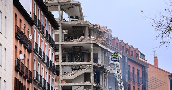 La Nación / Compatriotas se salvaron de explosión