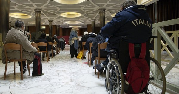 La Nación / El Vaticano comenzó a vacunar a indigentes contra el coronavirus