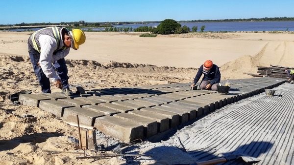 Defensa Costera: obras de alcantarillado se ejecutan en distintos sectores de Pilar | .::Agencia IP::.