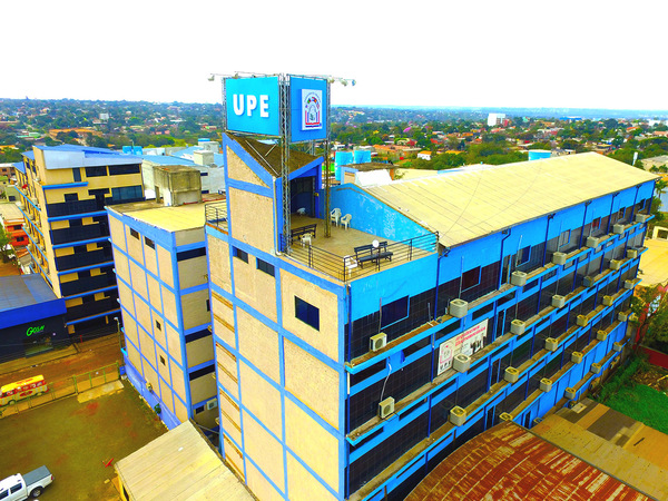 Estudiantes denuncian aumento excesivo de aranceles en la UPE