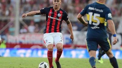 PIRIS DA MOTTA EN LA MIRA DEL DT QUE LO HIZO DEBUTAR EN PRIMERA