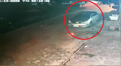 Delincuentes roban vehículo en el centro de Villarrica - Noticiero Paraguay