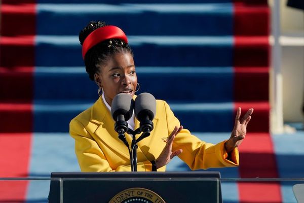 Amanda Gorman, la joven poeta negra que causó sensación en la investidura de Biden - Literatura - ABC Color