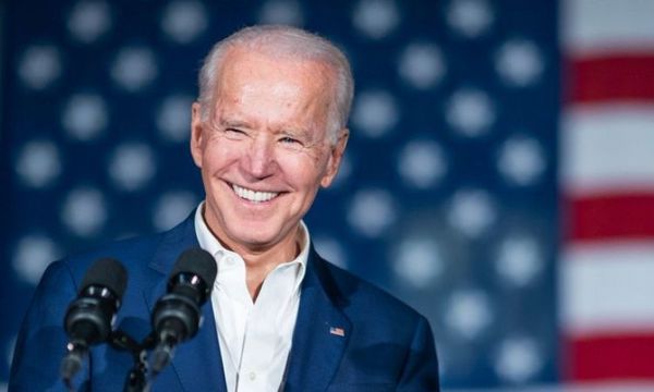 Biden anunció la suspensión por 100 días de las deportaciones de inmigrantes