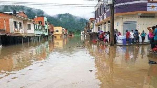 Hay más de 15.000 personas afectadas por inundaciones en Bolivia