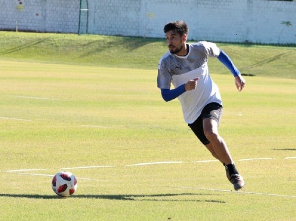 Olimpia confirmó la incorporación del “Chelo” Estigarribia quien ya se acopló a la pretemporada