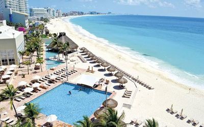 Denuncian a agencia de viajes por estafar a 32 personas - Nacionales - ABC Color