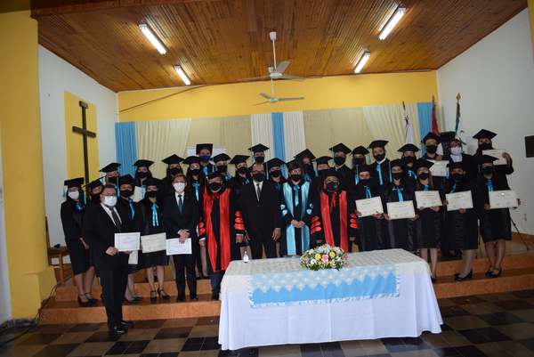 UNC: Nuevos graduados de la Facultad de Humanidades y Ciencias de la Educación