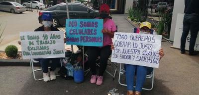 Ex funcionarios de Tigo siguen exigiendo pago de indemnización – Prensa 5