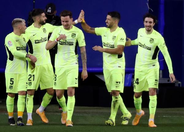 Luis Suárez apuntala al Atlético hacia el título