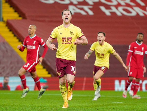 El Burnley derriba el muro de Anfield