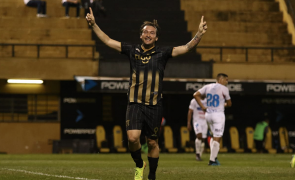 HOY / Fernández sigue una temporada más en Guaraní