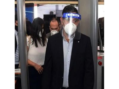 Piden juicio para el clan Ferreira por compra de insumos chinos