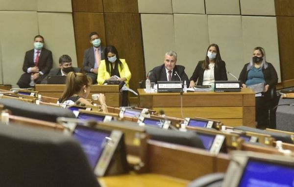 Villamayor no explica secretismo, pero le recuerda a Bachi dinero de Messer
