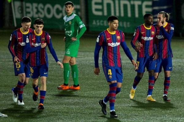 El Barcelona se salva en la prórroga