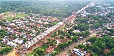 Corredor Vial Botánico: sigue montaje del viaducto más extenso que tendrá Asunción | .::Agencia IP::.