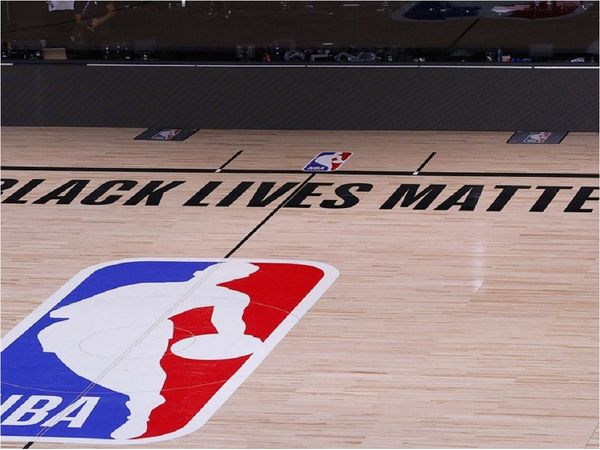 Más aplazamientos por Covid-19 y temor dentro de la NBA