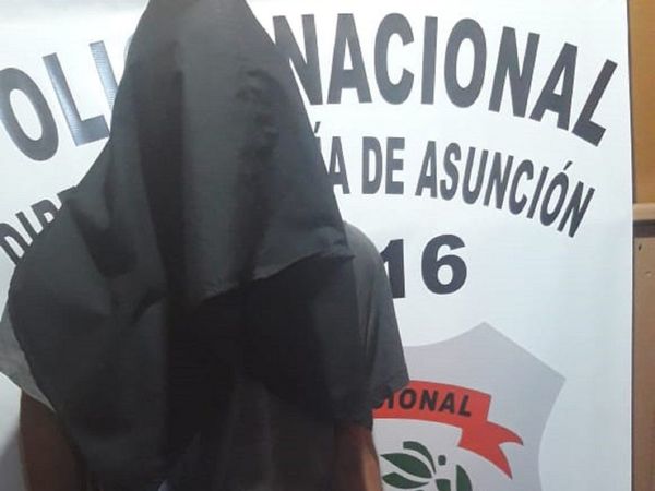 Pareja de ladrones robaba con pistola de juguete