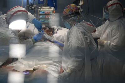 En España, los hospitales pagan la resaca de las fiestas navideñas - Mundo - ABC Color