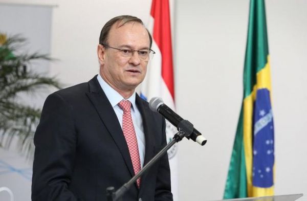 Ernst Bergen, director paraguayo de Itaipú renunció a su cargo.