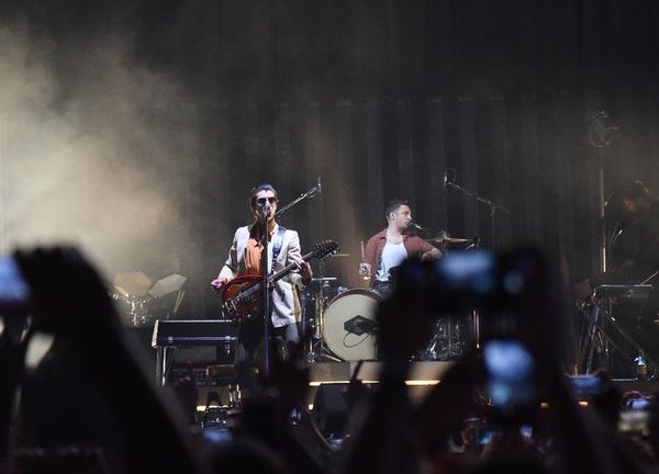 Arctic Monkeys, el romance en internet que cambió la música - Música - ABC Color