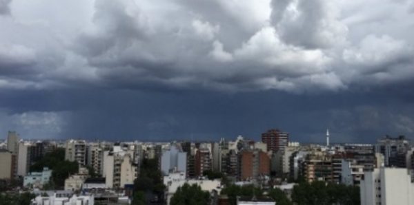 Emiten alerta de tiempo severo en Asunción, Central y otros departamentos