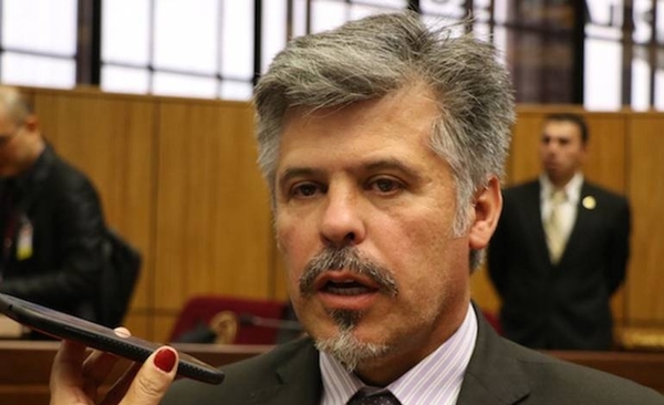 HOY / Movidas en Gabinete de Marito: Giuzzio confirma que va al Ministerio del Interior