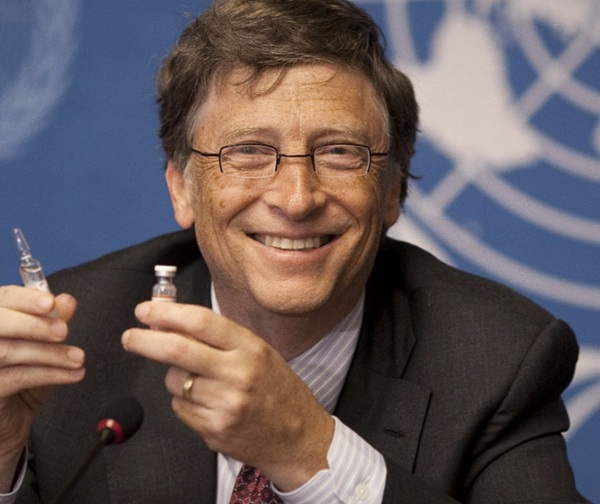 Bill Gates se vacuna contra el coronavirus