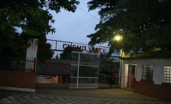 HOY / Ministerio de Educación no tendría fondos para reparar unos nueve mil colegios